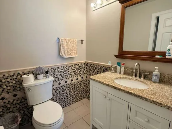 $3,095 | 2338 Woodview Lane, Naperville, IL 60565