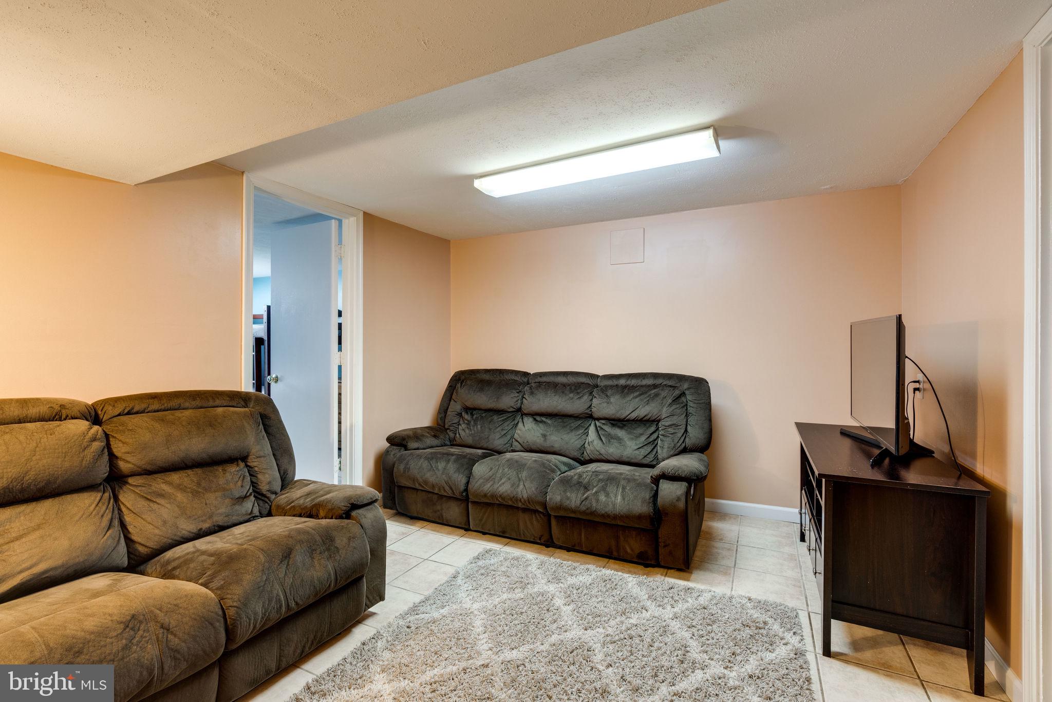 6018 Grayson Street Springfield, VA 22150 - Photo 23 of 43 Gallery Image 23