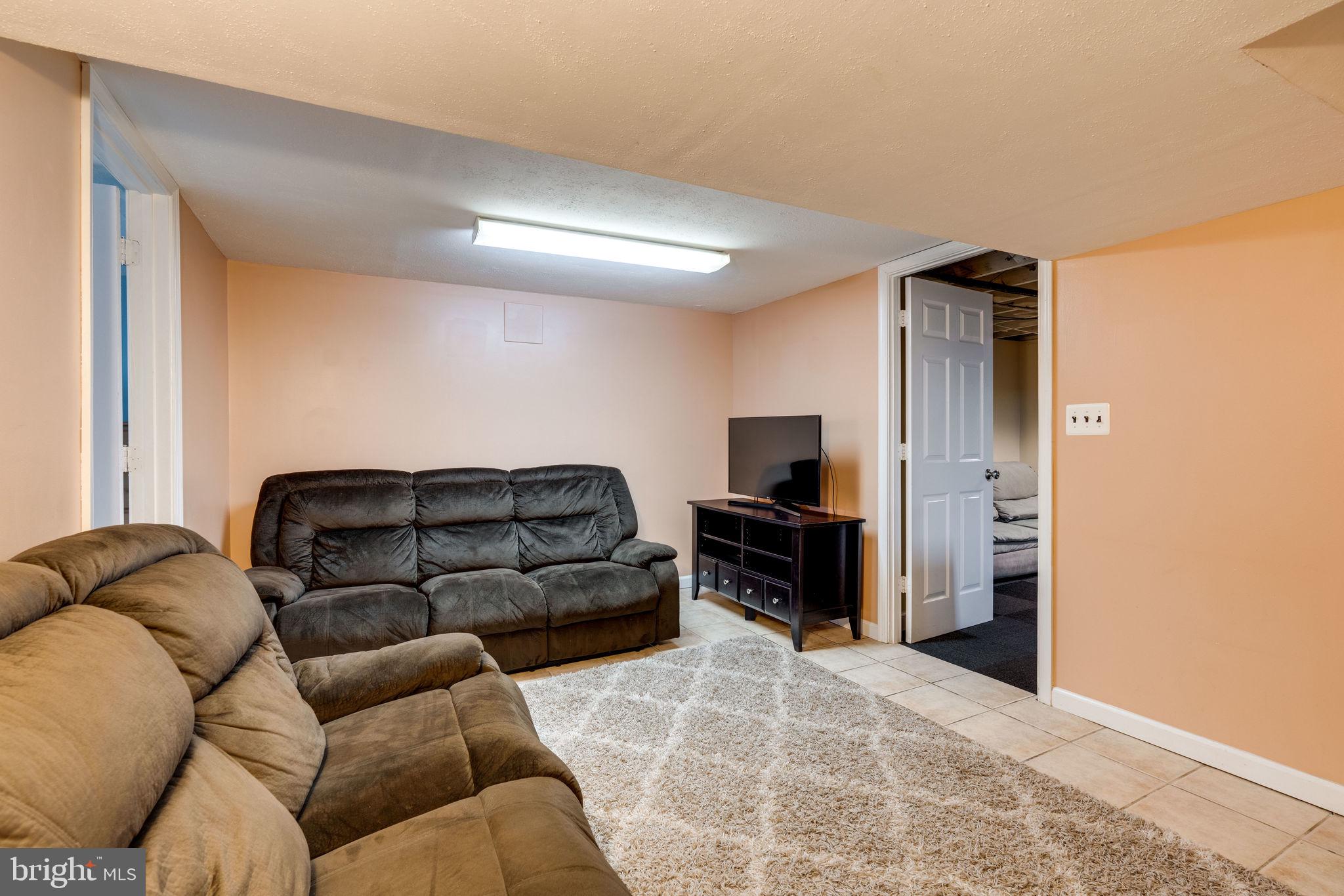 6018 Grayson Street Springfield, VA 22150 - Photo 24 of 43 Gallery Image 24