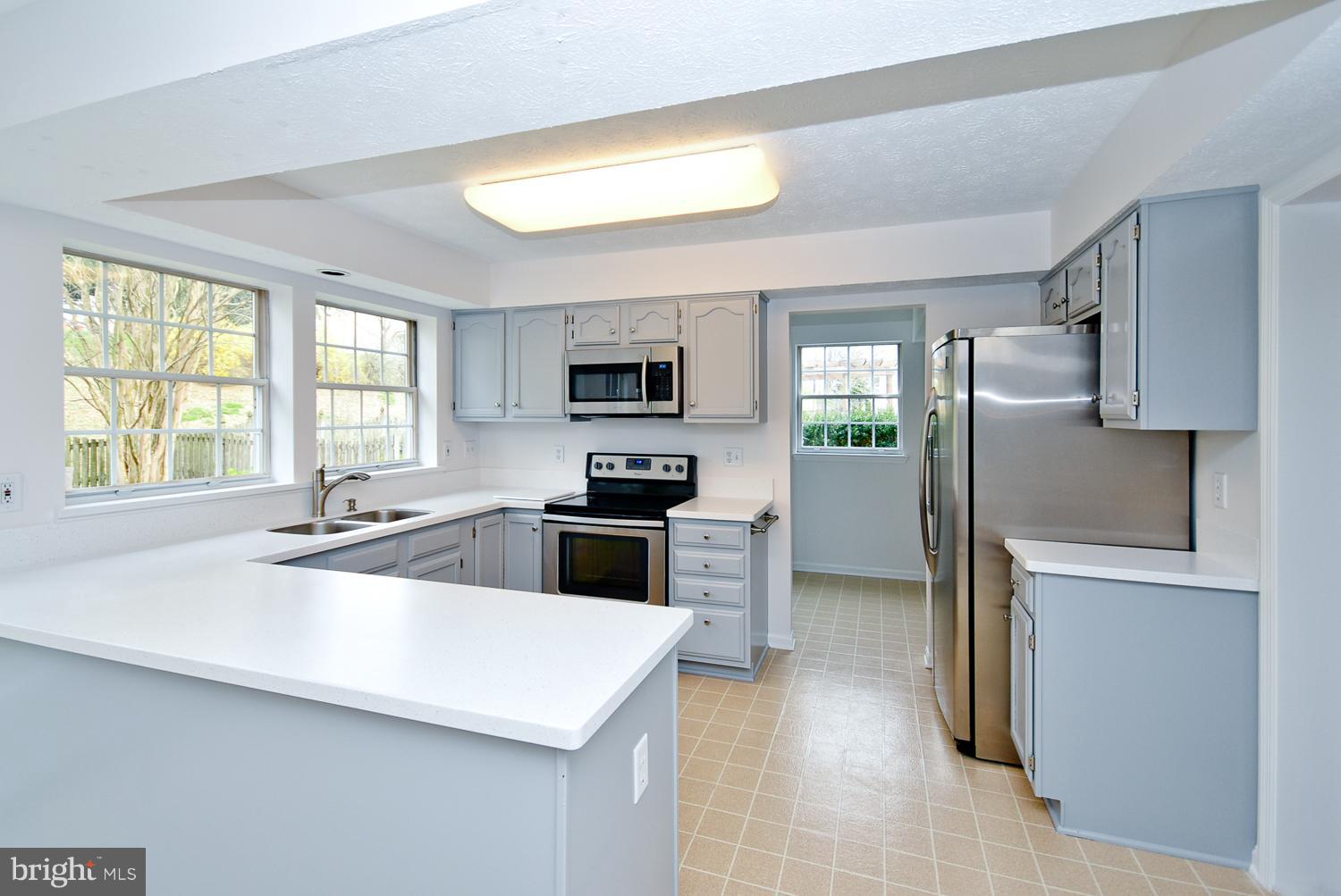 2700 Price Road Crofton, MD 21114 - Photo 9 of 30 Updated Kitchen w/Quartz Counters & Stainless