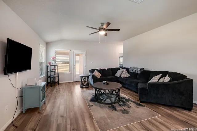 $2,150 | 3000 Hess Boulevard, Schertz, TX 78154