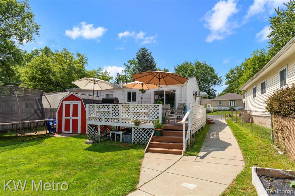 4090 Gleason Road Waterford, MI 48329 - Photo 19 of 21