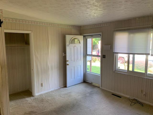 1898 Brocton Road Columbus, OH 43219 - Photo 10 of 24 Gallery Image 10