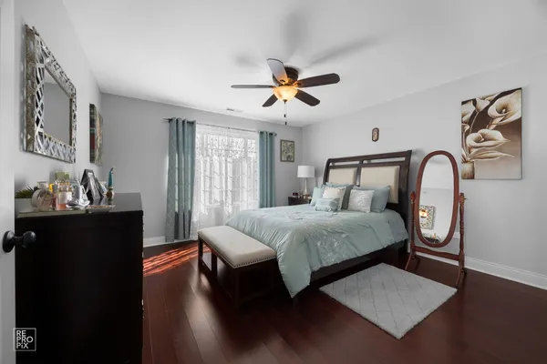$389,900 | 7504 Claridge Drive, Unit E, Bridgeview, IL 60455