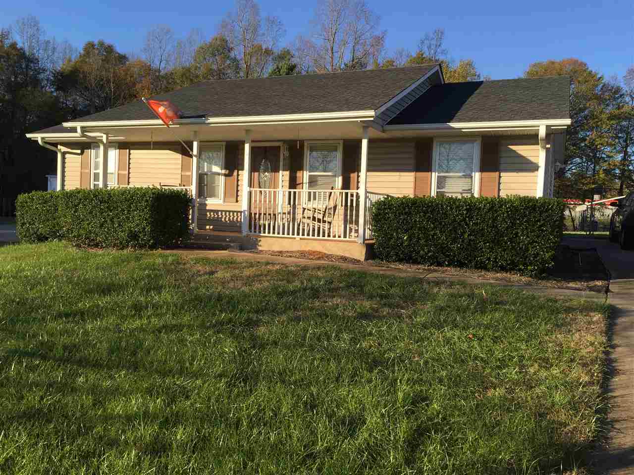 336 Crest Drive Inman, SC 29349 - Photo 1 of 18
