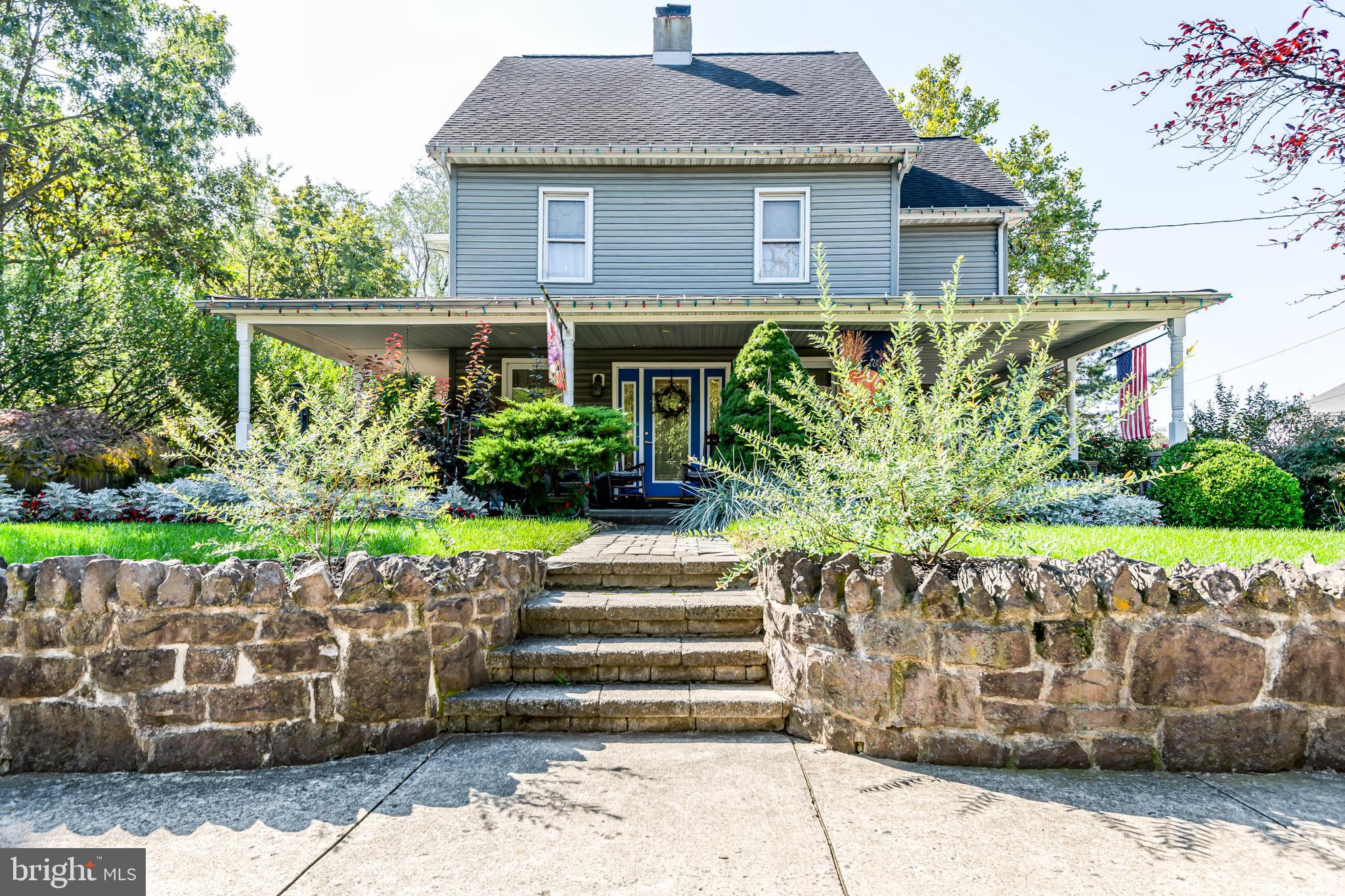 844 Bridgeboro Street Riverside, NJ 08075 - Photo 1 of 49