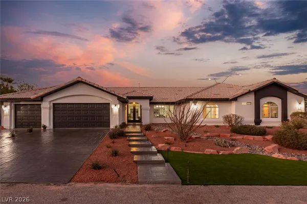 $4,695 | 4785 North Grand Canyon Drive, Las Vegas, NV 89129