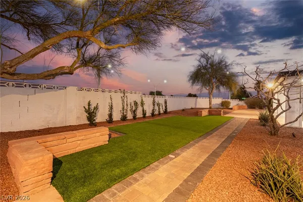 $4,695 | 4785 North Grand Canyon Drive, Las Vegas, NV 89129