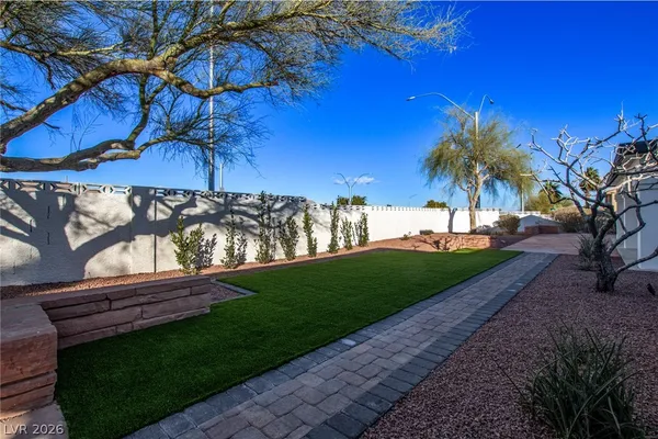 $4,695 | 4785 North Grand Canyon Drive, Las Vegas, NV 89129