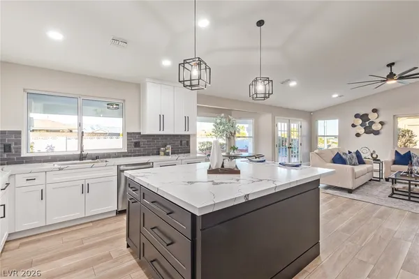 $4,695 | 4785 North Grand Canyon Drive, Las Vegas, NV 89129