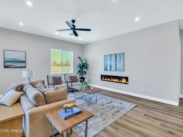 $3,600 | 15324 West Bobwhite Way, Surprise, AZ 85387