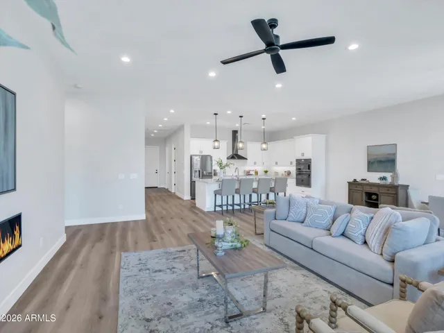 $3,600 | 15324 West Bobwhite Way, Surprise, AZ 85387