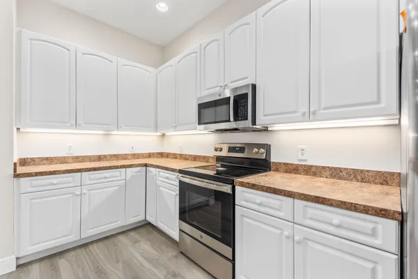 $3,900 | 501 Northwest Pine Sap Place, Jensen Beach, FL 34957