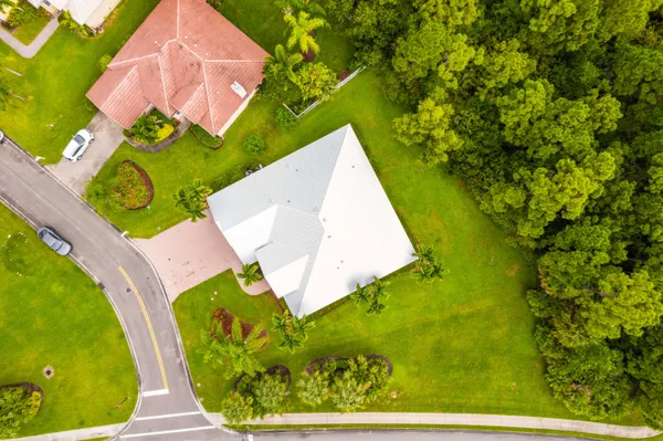 $3,900 | 501 Northwest Pine Sap Place, Jensen Beach, FL 34957