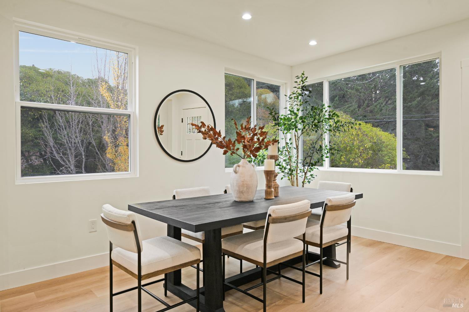 327 Butterfield Road San Anselmo, CA 94960 - Photo 12 of 34