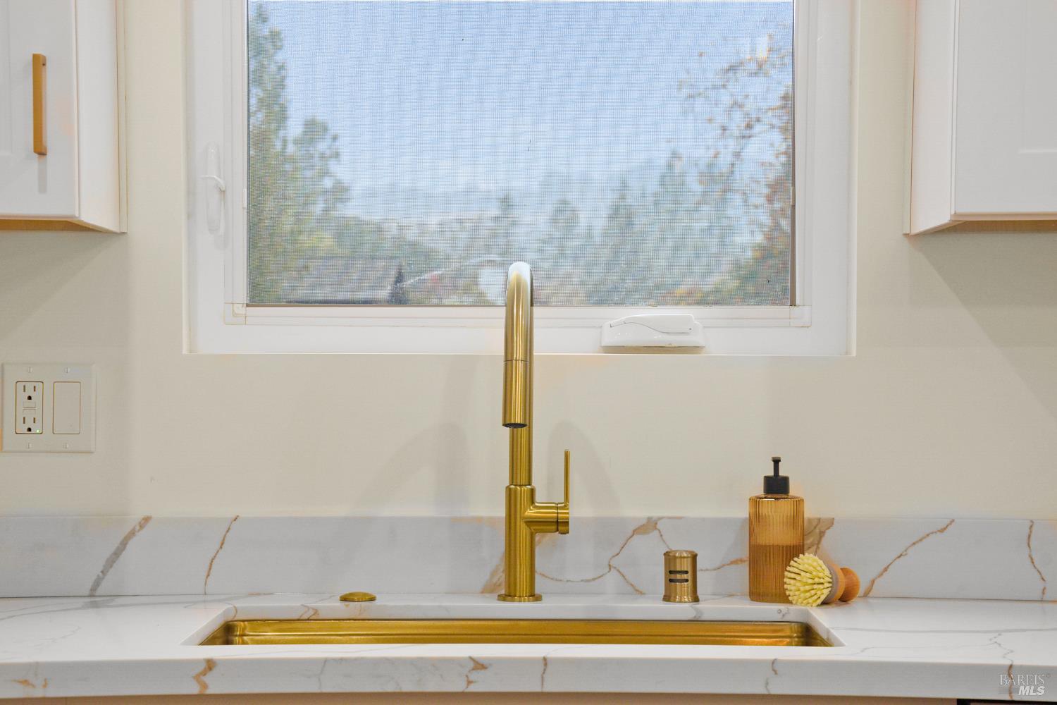 327 Butterfield Road San Anselmo, CA 94960 - Photo 19 of 34