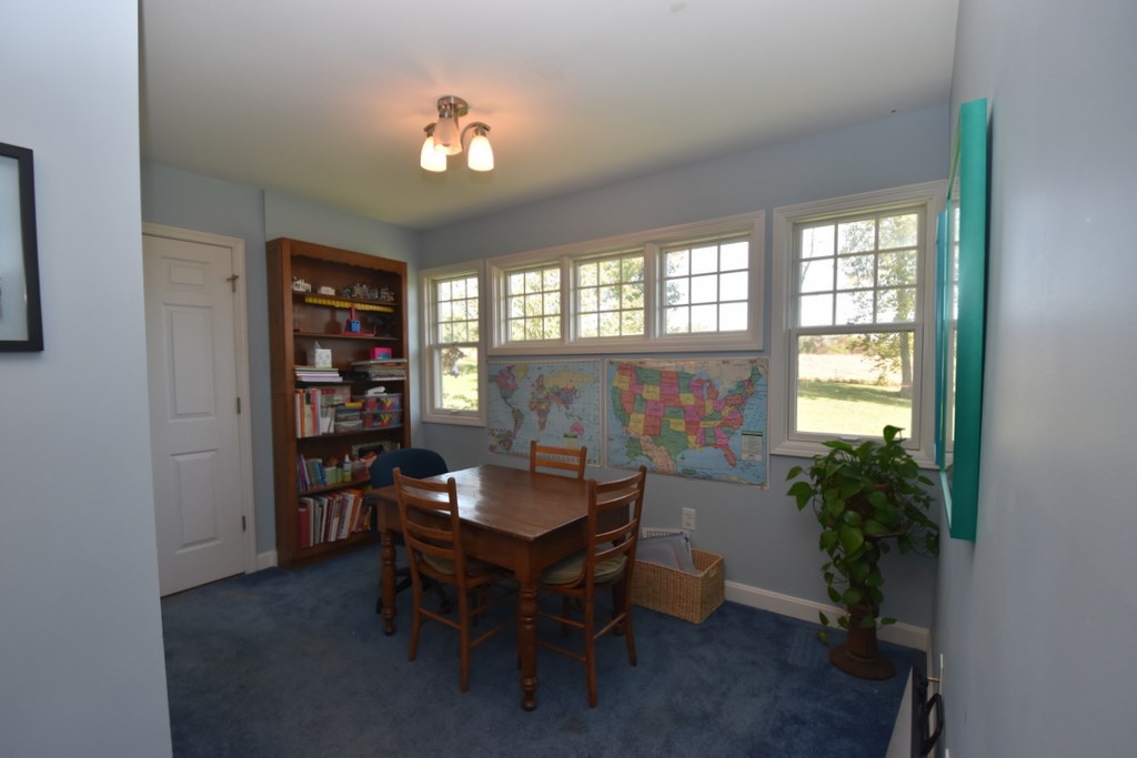 7322 West Eller Road Bloomington, IN 47403 - Photo 5 of 36