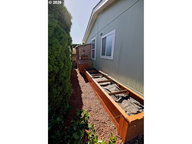 $170,000 | 1630 Wallace Road Northwest, Salem, OR 97304