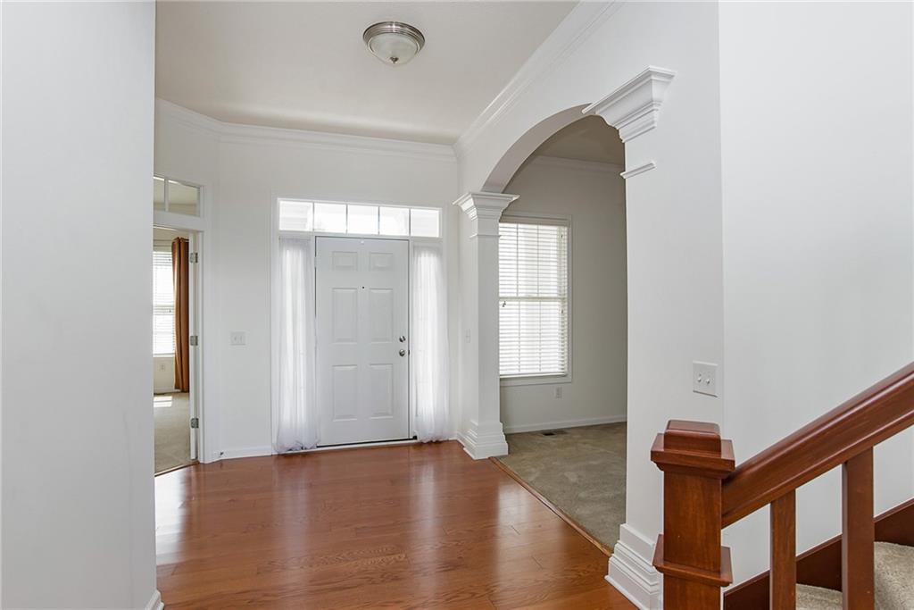 10564 Cloverfield Circle Fishers, IN 46038 - Photo 2 of 24