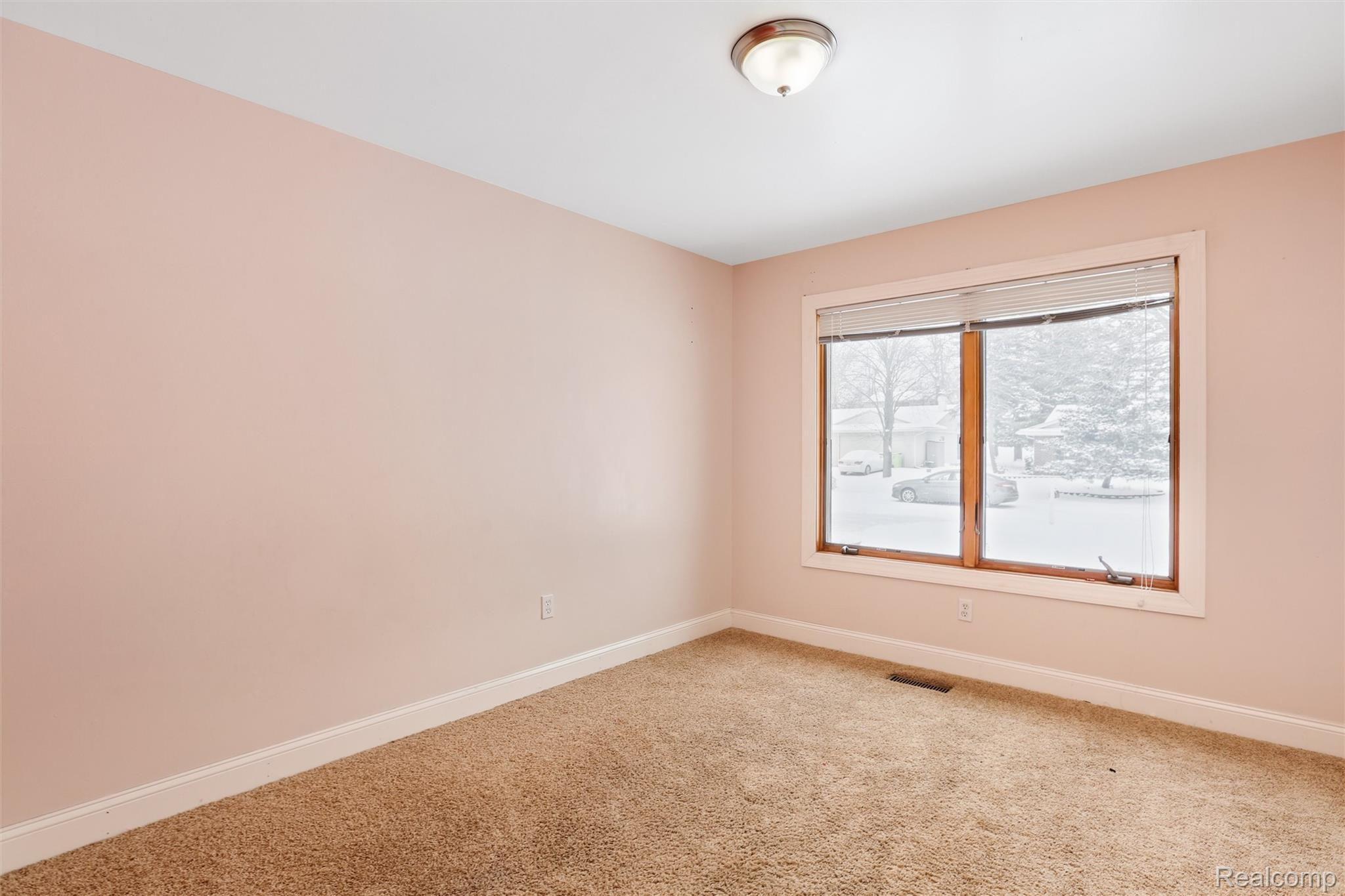 22644 Shadowpine Way Novi, MI 48375 - Photo 14 of 32 15-22644 Shadowpine Way0012.jpg