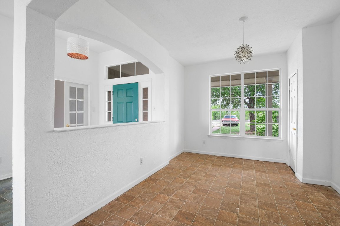 14325 South Turnersville Road Buda, TX 78610 - Photo 12 of 35 Formal dining or office off of front entryway