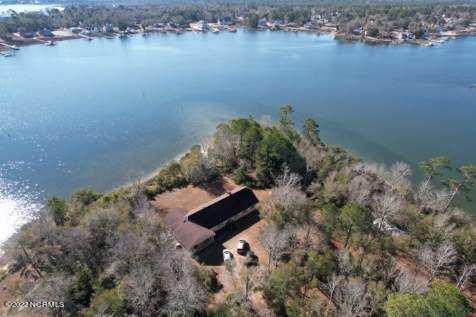 185 Riley Lewis Road Sneads Ferry, NC 28460 - Photo 1 of 26 front