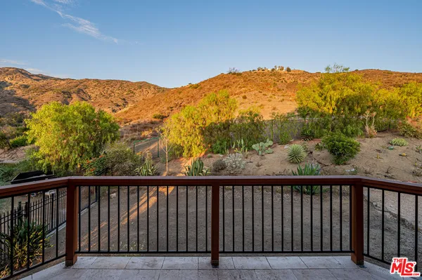 $11,000 | 34136 Mulholland Highway, Malibu, CA 90265