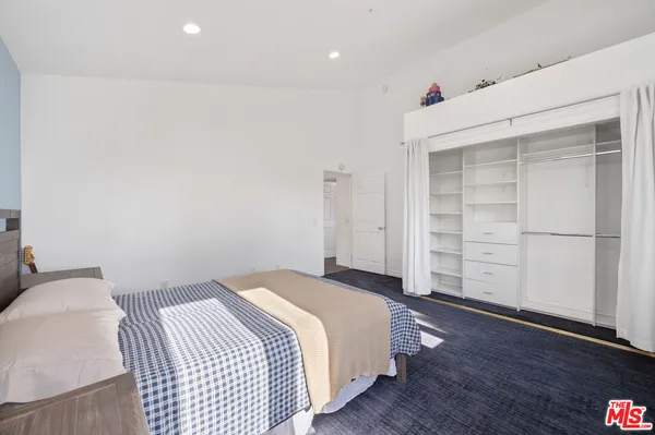 $11,000 | 34136 Mulholland Highway, Malibu, CA 90265