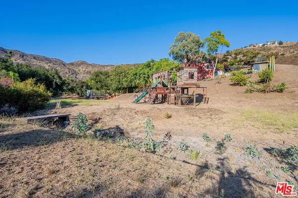$11,000 | 34136 Mulholland Highway, Malibu, CA 90265