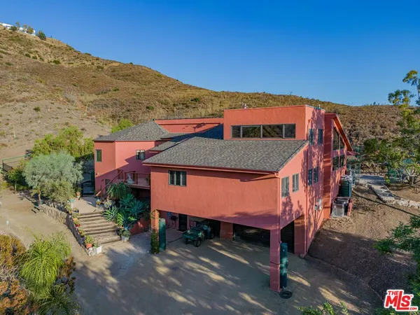 $11,000 | 34136 Mulholland Highway, Malibu, CA 90265