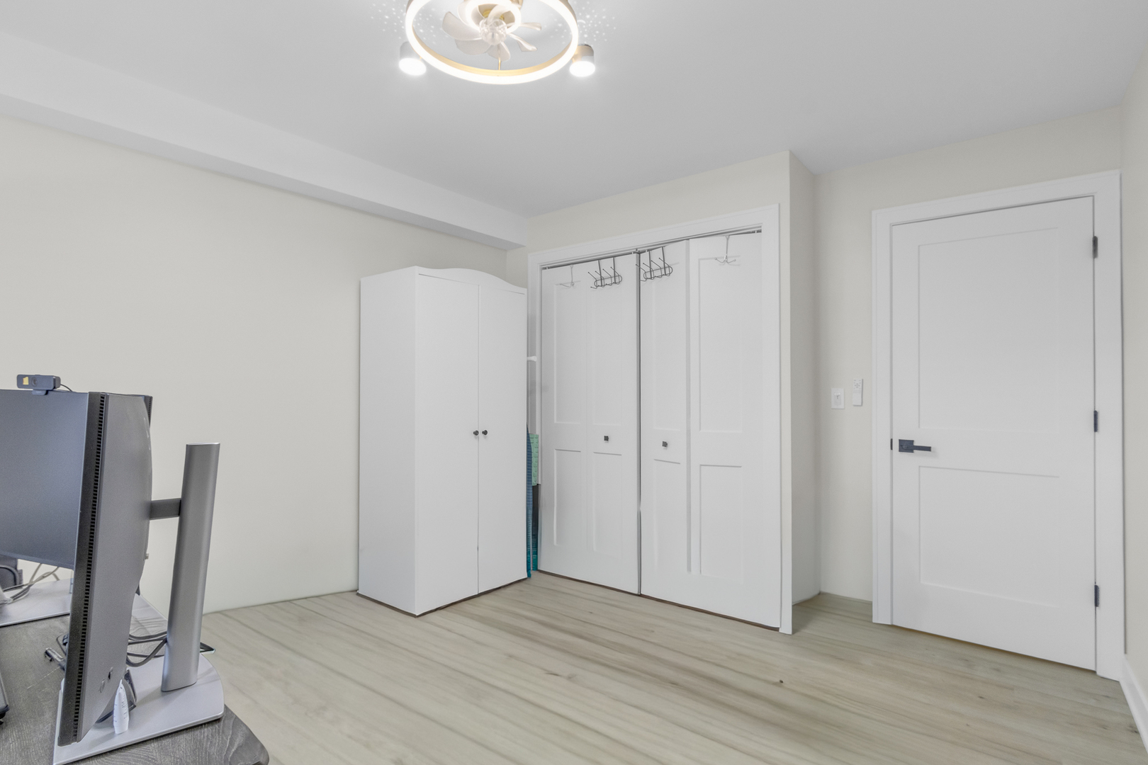4229 North Keystone Avenue, Unit 1F Chicago, IL 60641 - Photo 15 of 21