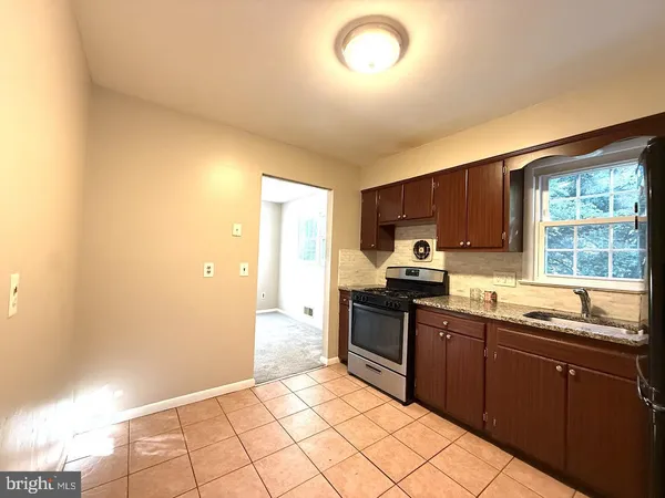 $3,350 | 8703 34th Avenue, College Park, MD 20740