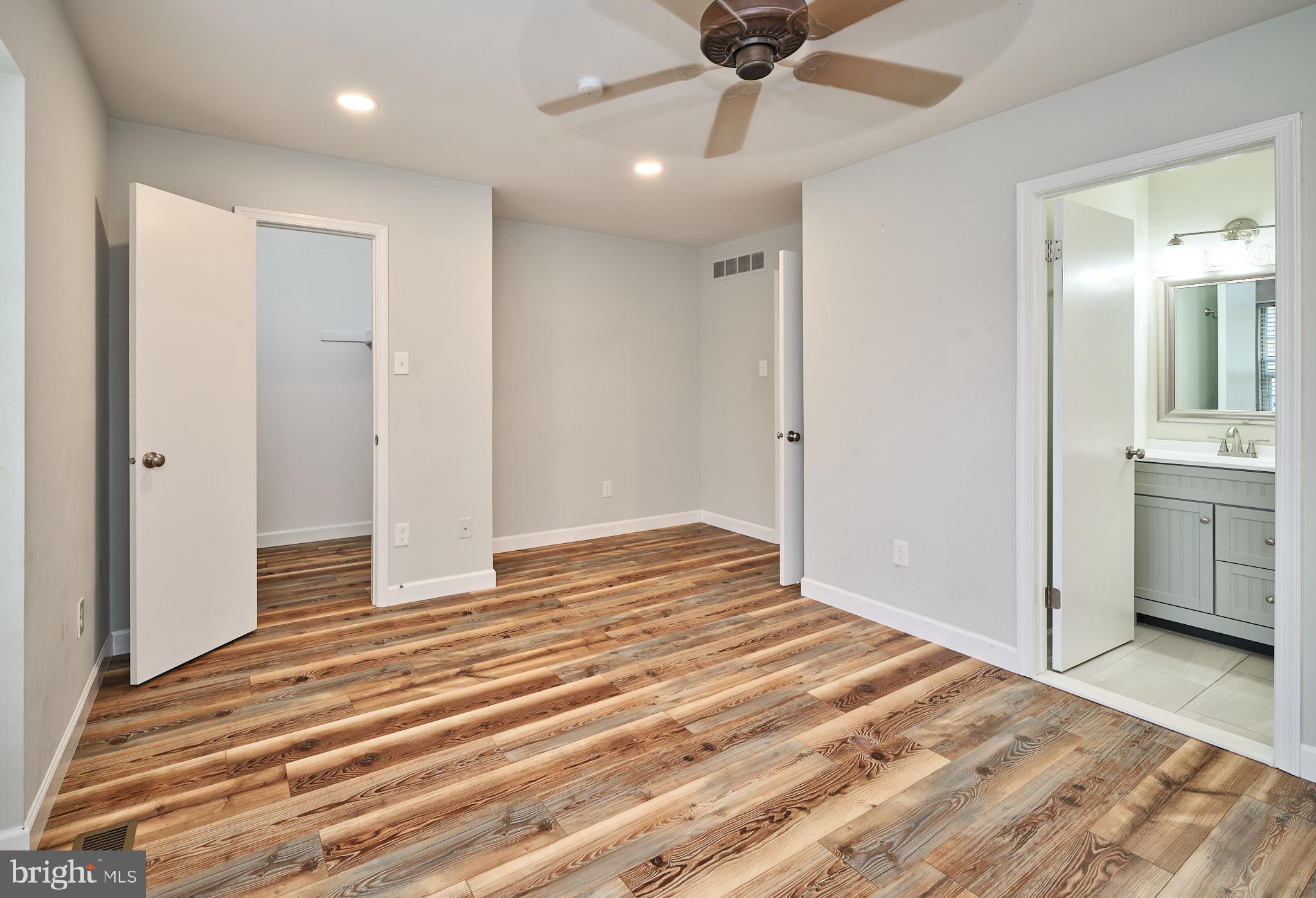 123 Carousel Circle Doylestown, PA 18901 - Photo 15 of 17 Primary Bedroom w/walk in closet