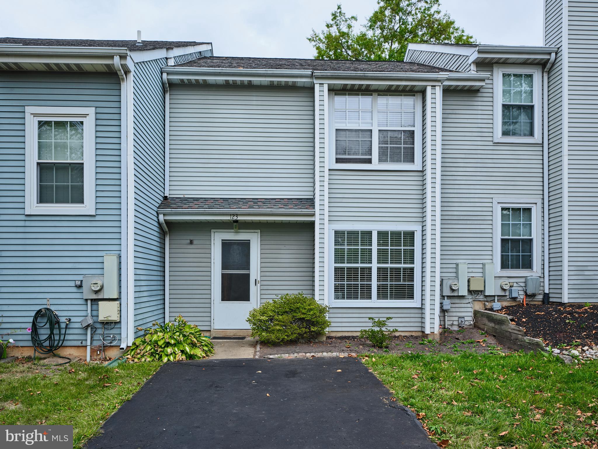 123 Carousel Circle Doylestown, PA 18901 - Photo 2 of 17 Front of Townhouse