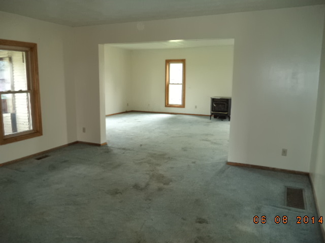 646 Irene Road Cherry Valley, IL 61016 - Photo 3 of 14