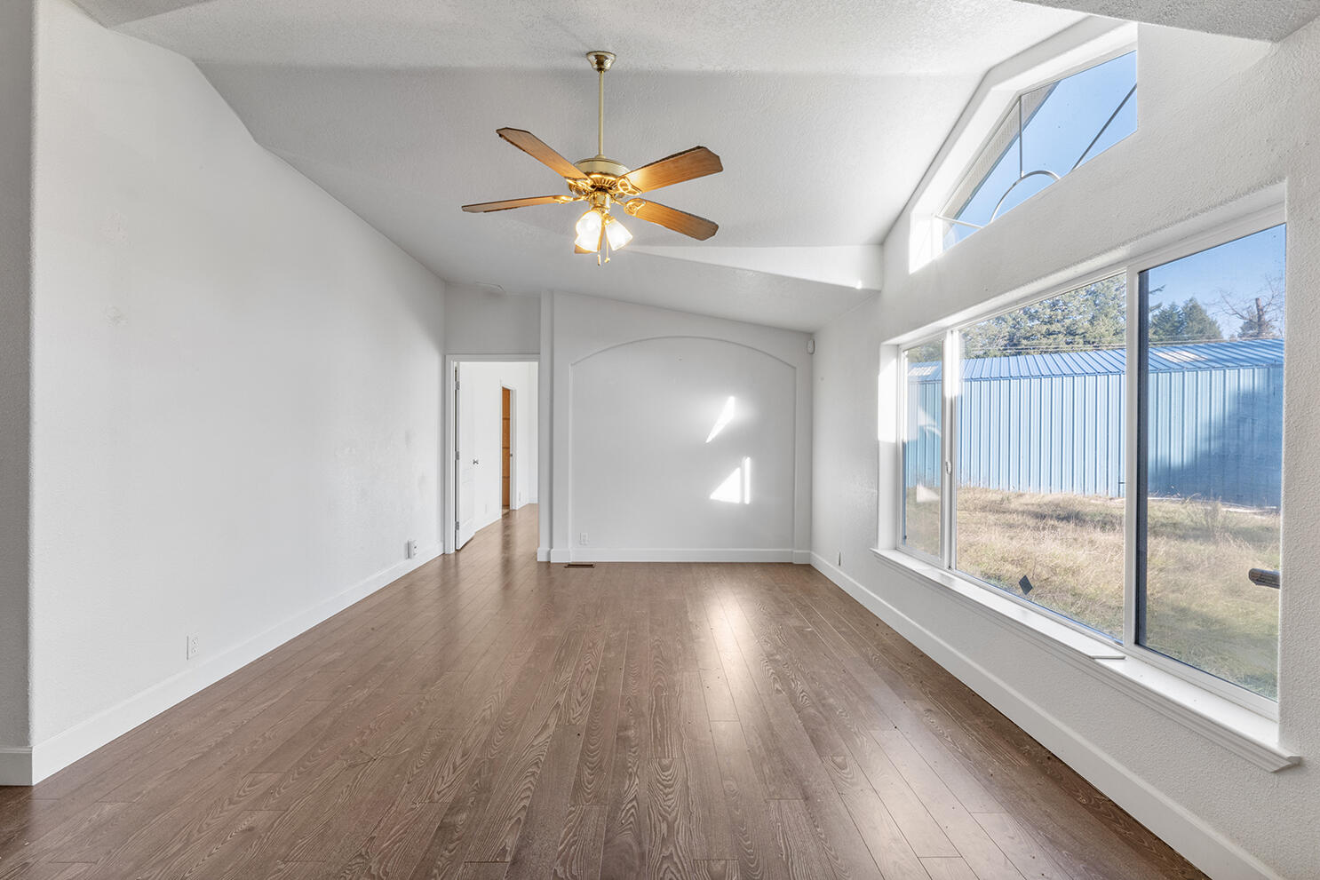 3666 Dick George Road Cave Junction, OR 97523 - Photo 12 of 25 Gallery Image 12