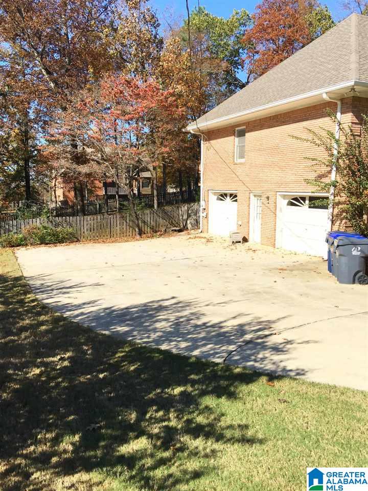 125 Newgate Road Alabaster, AL 35007 - Photo 3 of 37