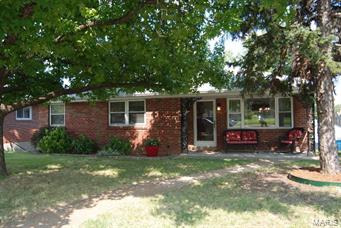 1914 Telegraph Road St. Louis, MO 63125 - Photo 1 of 18 Gallery Image 1