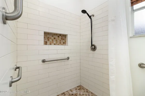 $2,500 | 1650 Privet Court, Melbourne, FL 32940