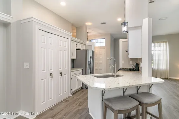 $2,500 | 1650 Privet Court, Melbourne, FL 32940