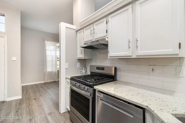 $2,500 | 1650 Privet Court, Melbourne, FL 32940