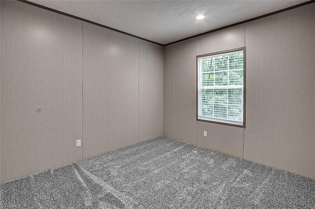 2140 Poole Town Road Asheboro, NC 27205 - Photo 28 of 33 Gallery Image 28