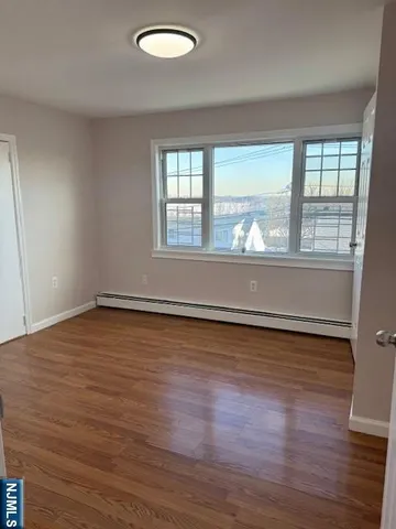 $2,500 | 116-120 East 26th Street, Paterson, NJ 07514