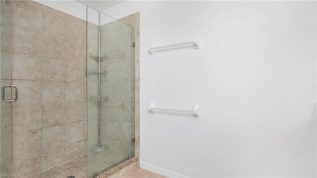 880 Hampton Circle Naples, FL 34105 - Photo 24 of 36
