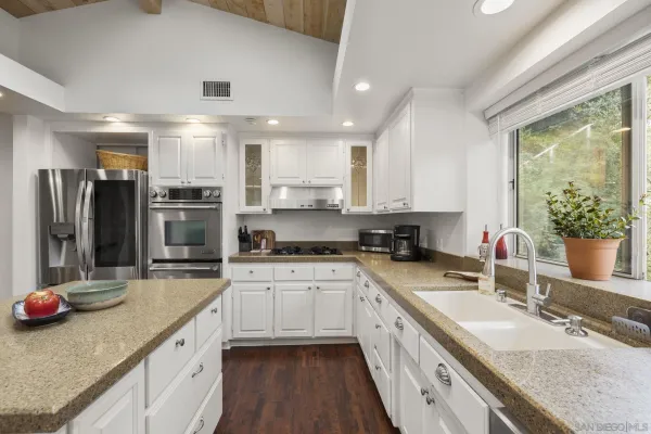 $1,175,000 | 2656 Secret Lake Lane, Fallbrook, CA 92028