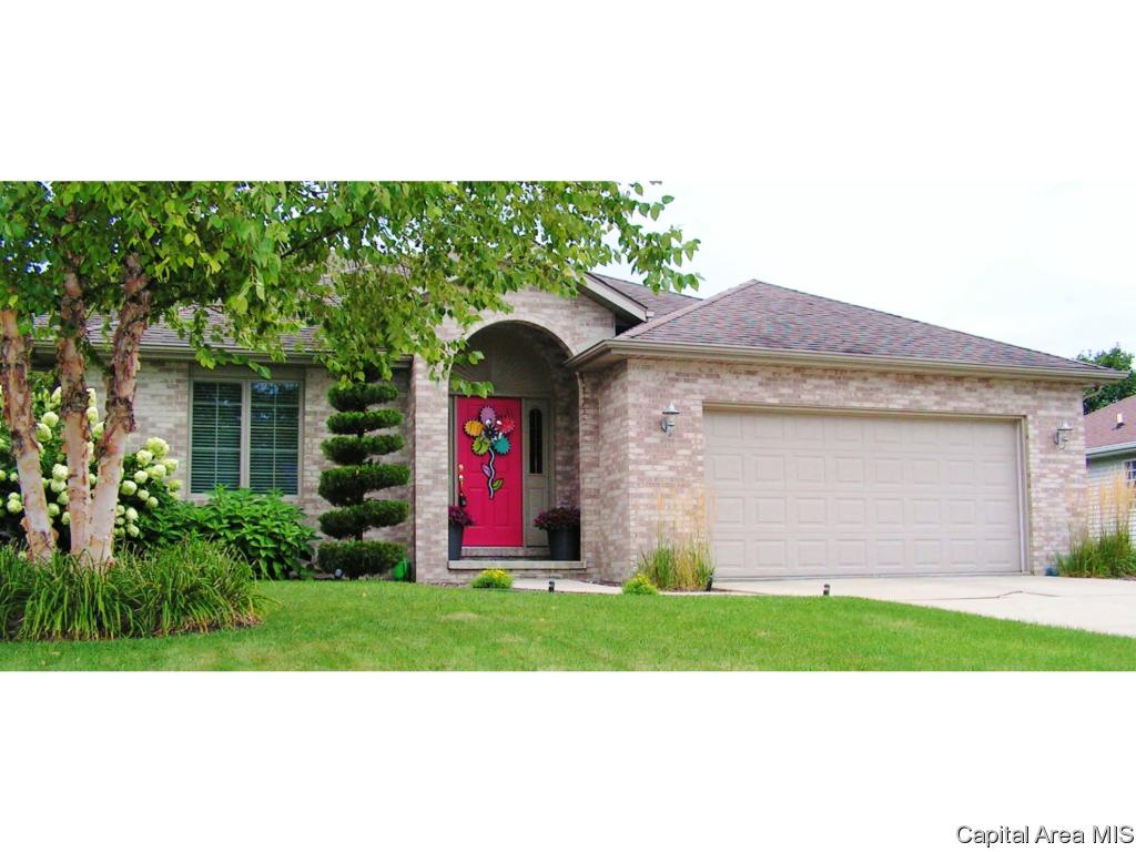 4530 Longfellow Drive Springfield, IL 62711 - Photo 1 of 36