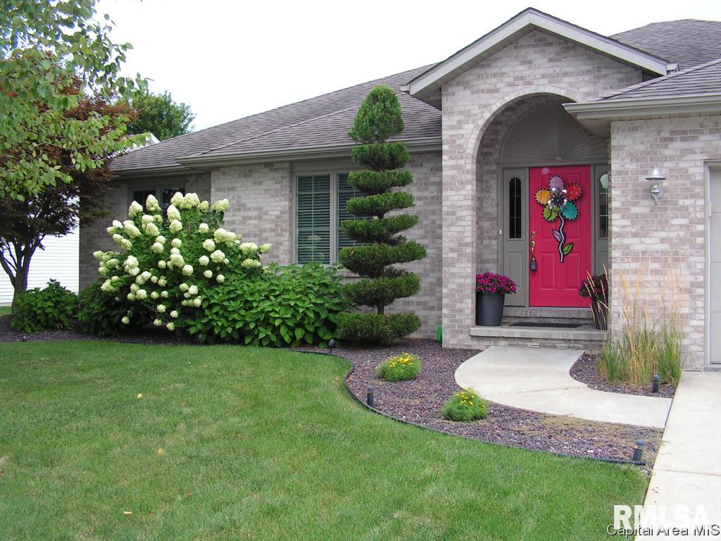 4530 Longfellow Drive Springfield, IL 62711 - Photo 2 of 36