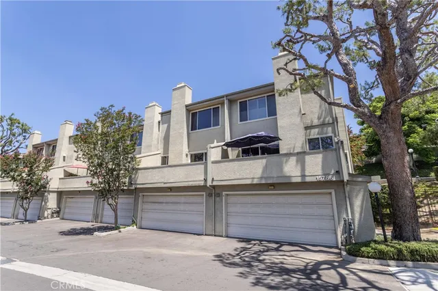 a house view with a outdoor space
