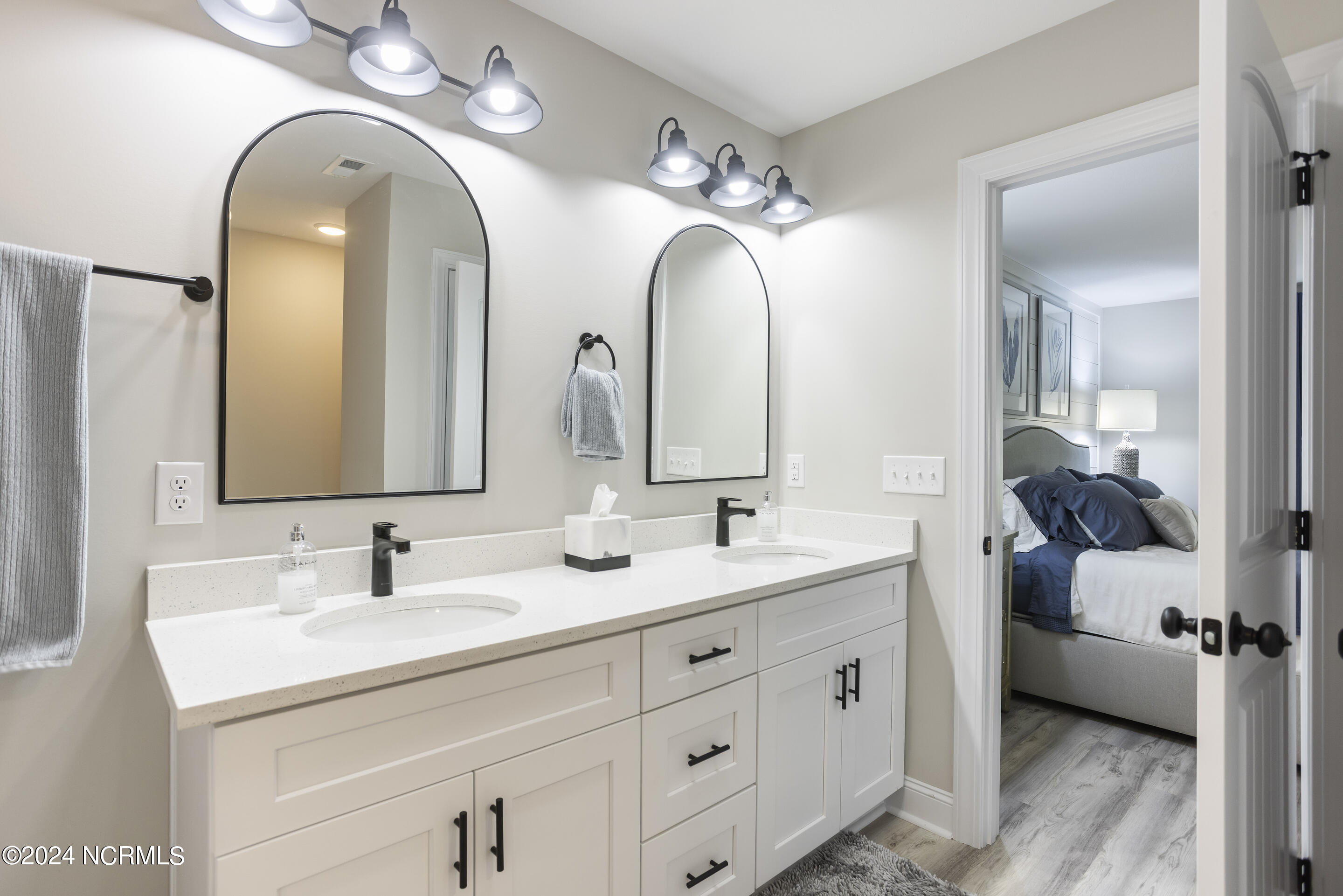 199 Boundary Loop Road Northwest Calabash, NC 28467 - Photo 22 of 45 Double quartz sinks