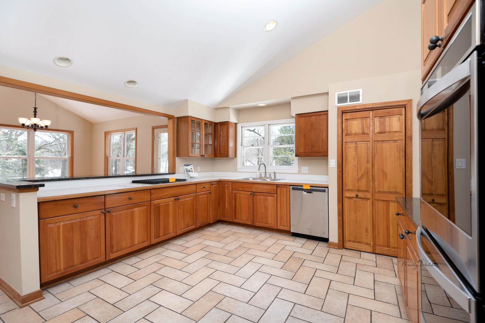 35W503 Ridge Road Dundee, IL 60102 - Photo 7 of 26